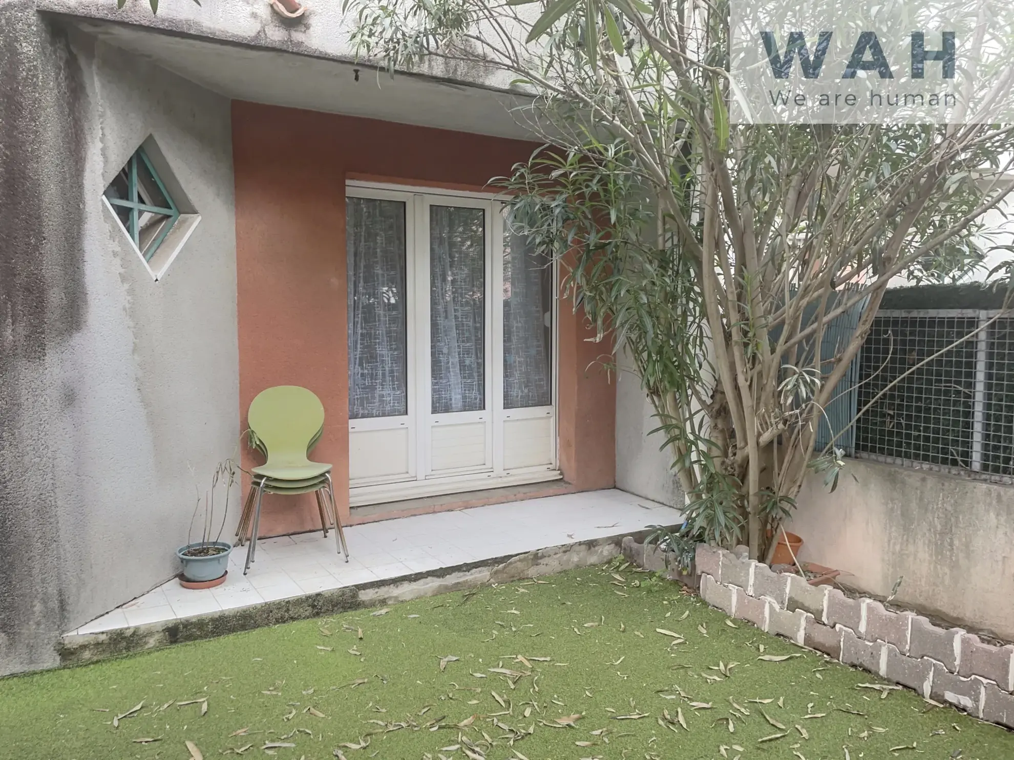 Maison de 99 m² à Nîmes avec 4 chambres, terrasse, garage et parking 