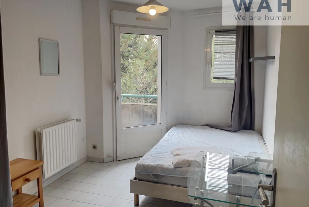 Maison de 99 m² à Nîmes avec 4 chambres, terrasse, garage et parking 