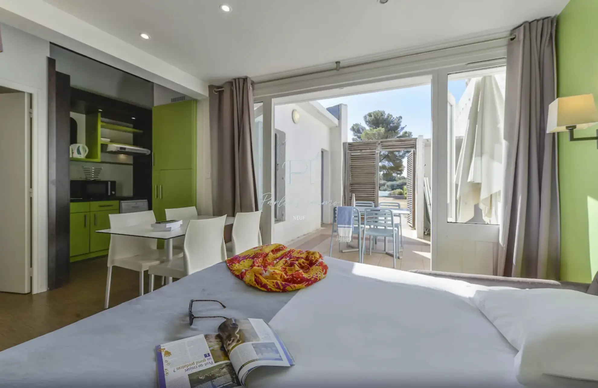 Appartement T2 avec patio à La Grande Motte, idéal pour investissement locatif dans résidence touristique 