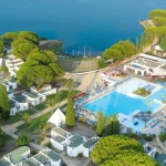 Appartement T2 avec patio à La Grande Motte, idéal pour investissement locatif dans résidence touristique