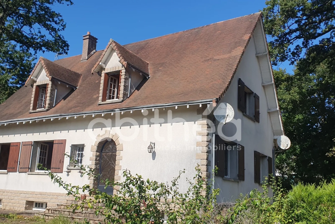 Maison typique du Limousin avec sous-sol et grand terrain à Oradour-sur-Vayres 