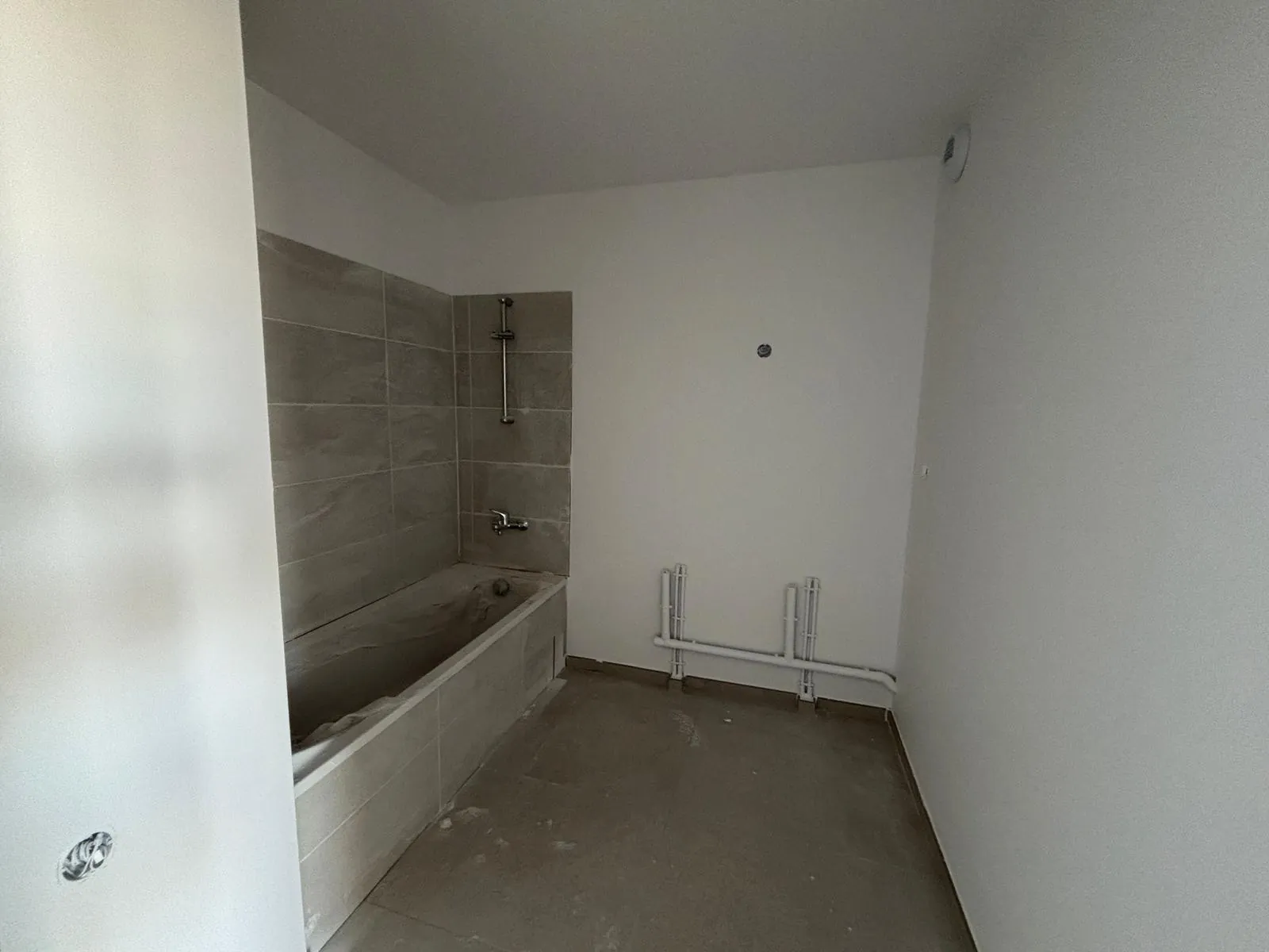 Appartement T3 à Pollestres près de Perpignan avec terrasse et parking 