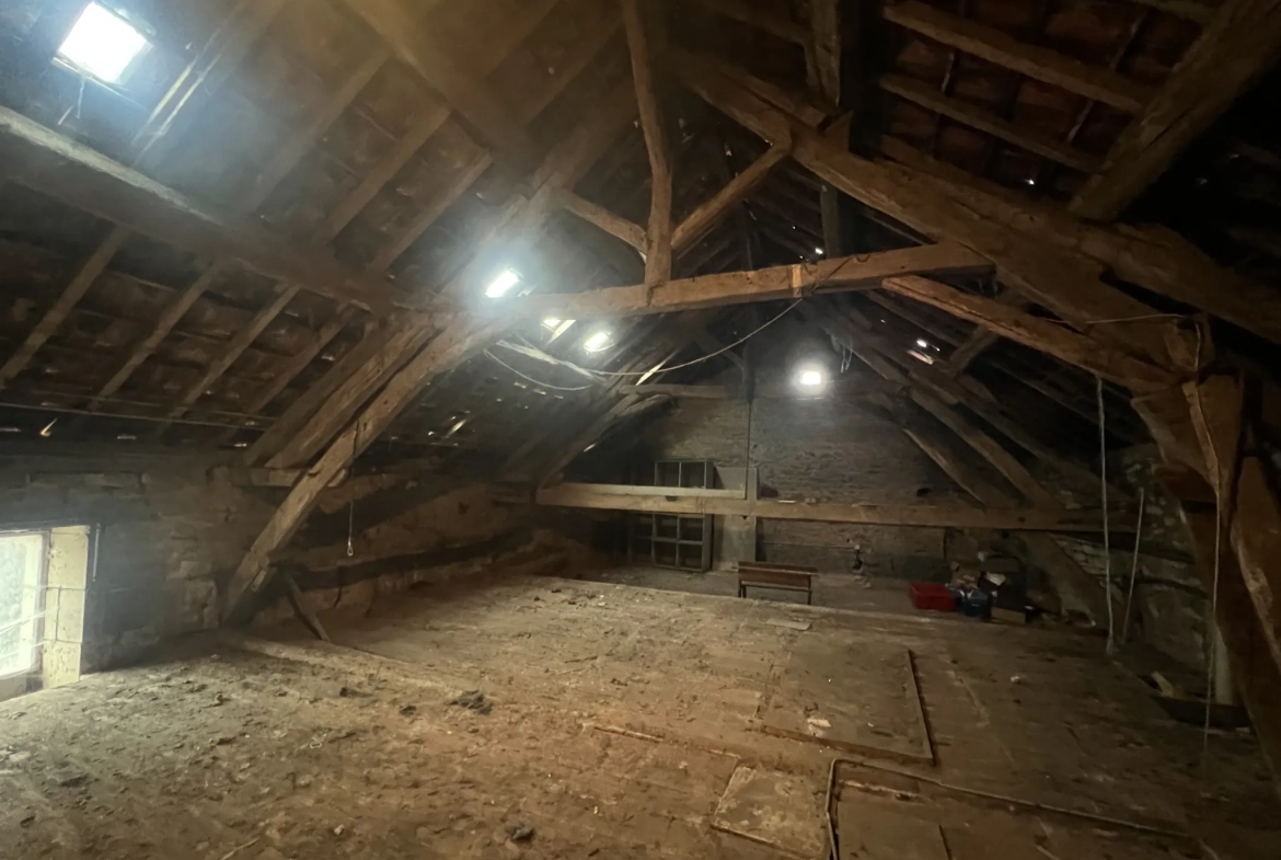 Charmante maison de plain-pied proche de Montbard avec grand terrain 