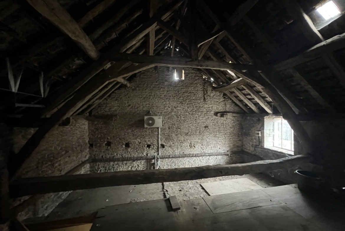 Charmante maison de plain-pied proche de Montbard avec grand terrain 
