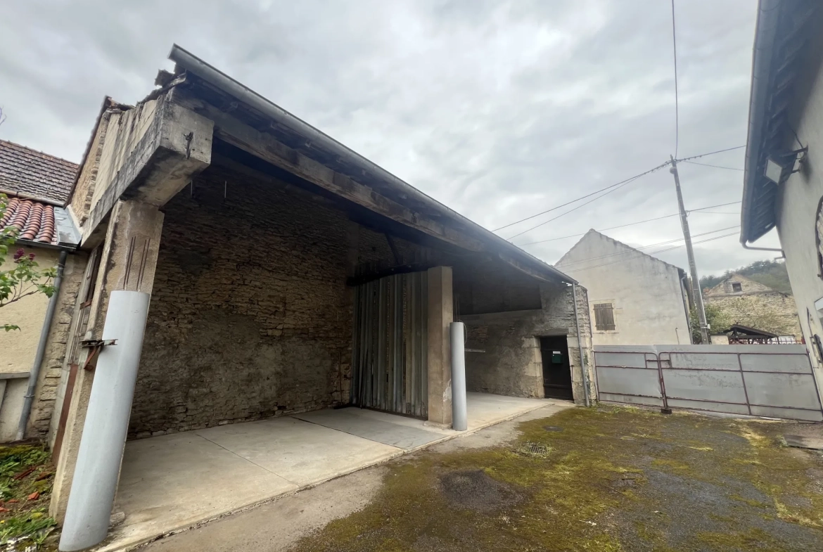 Charmante maison de plain-pied proche de Montbard avec grand terrain 