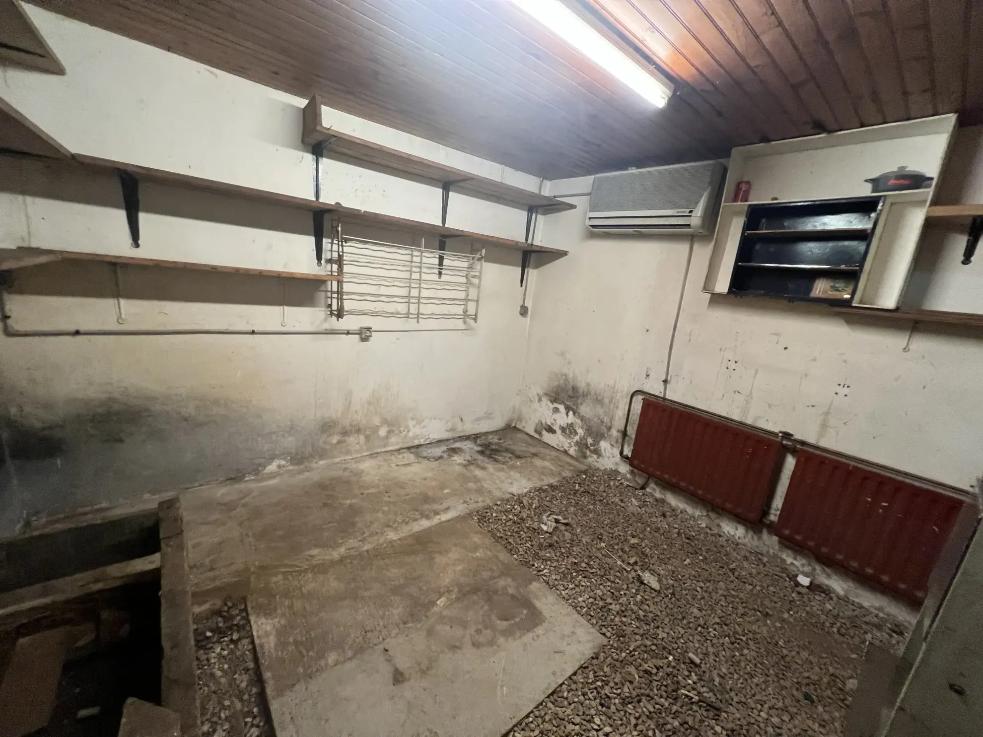 Charmante maison de plain-pied proche de Montbard avec grand terrain 