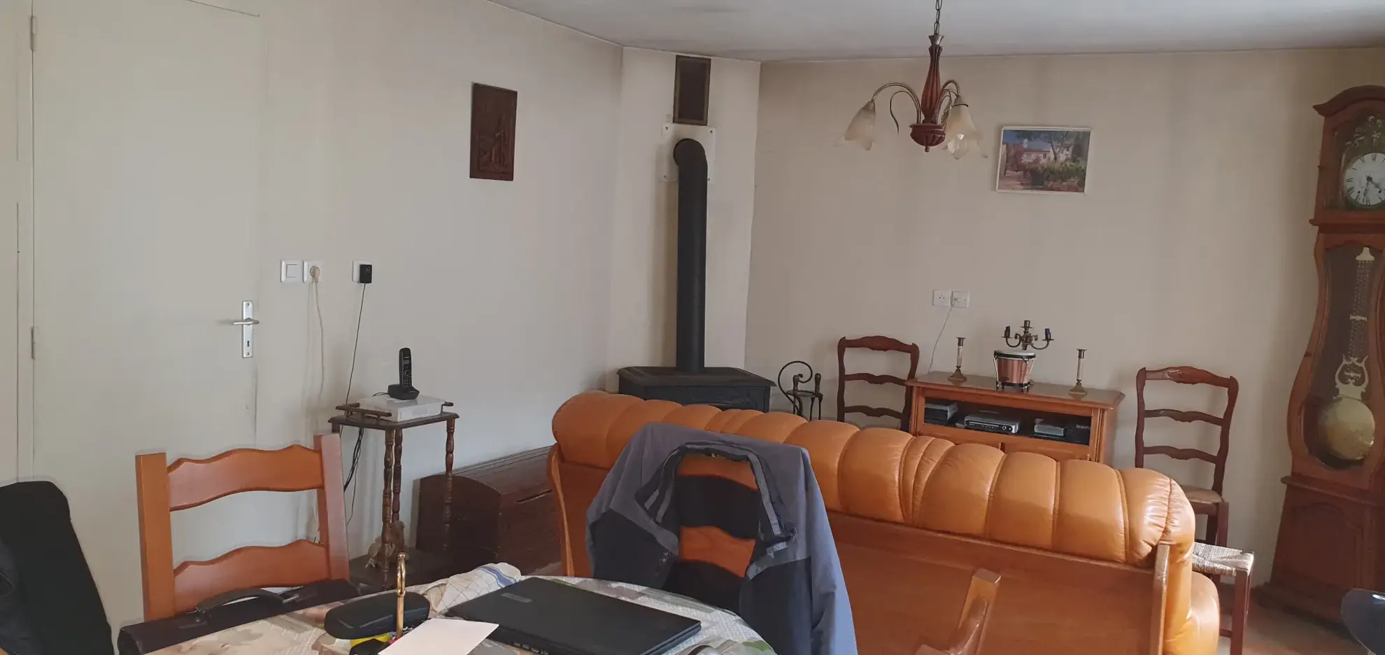 Maison de village avec jardin et terrain constructible à Coulonges Cohan 