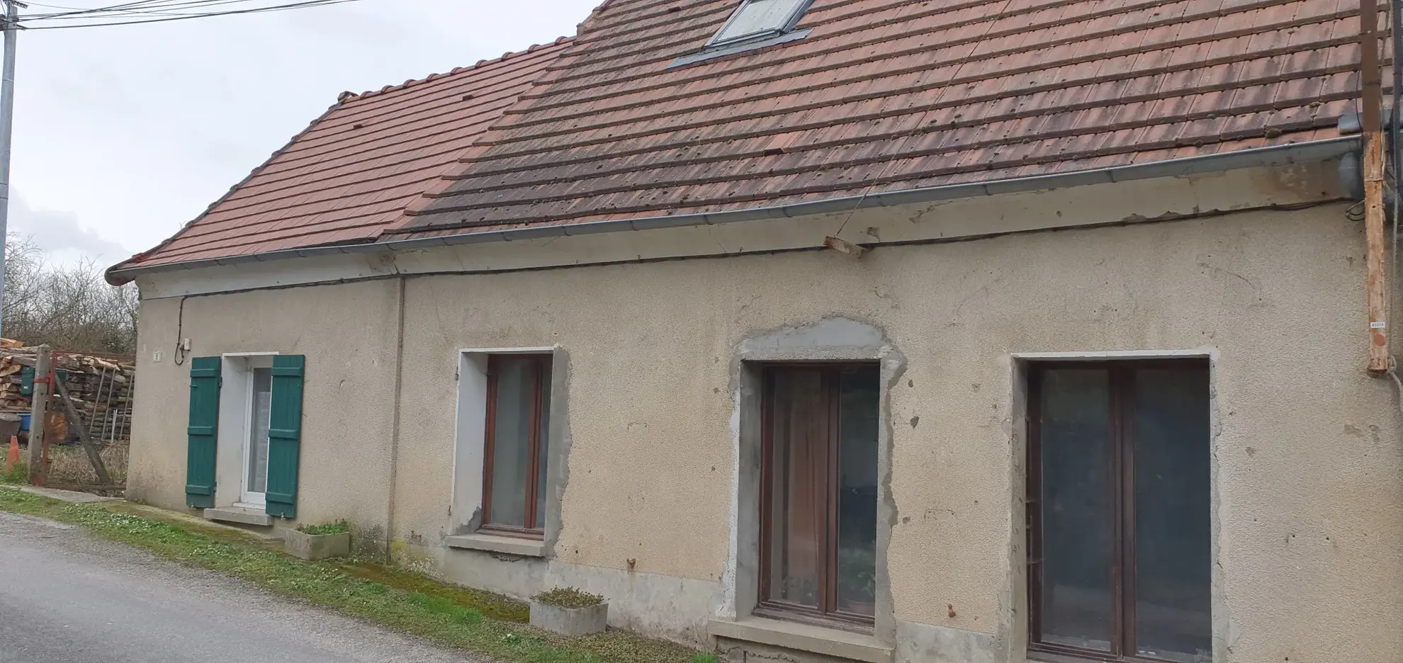 Maison de village avec jardin et terrain constructible à Coulonges Cohan 