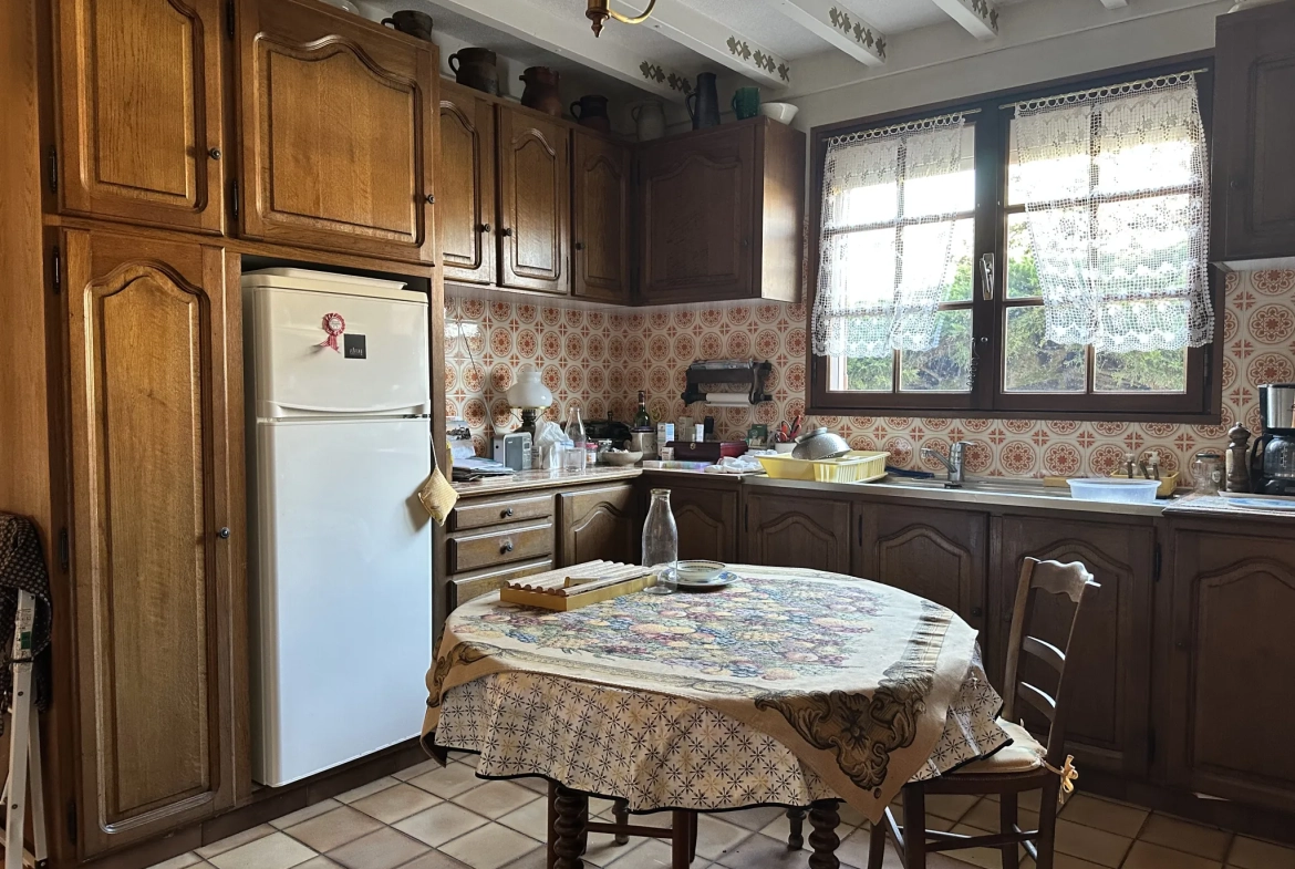 Maison de plain-pied avec atelier et jardin à Villers-sous-Saint-Leu 