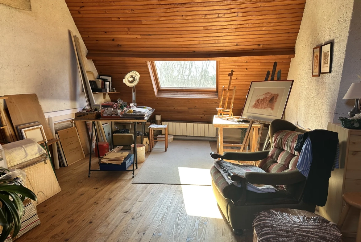 Maison de plain-pied avec atelier et jardin à Villers-sous-Saint-Leu 