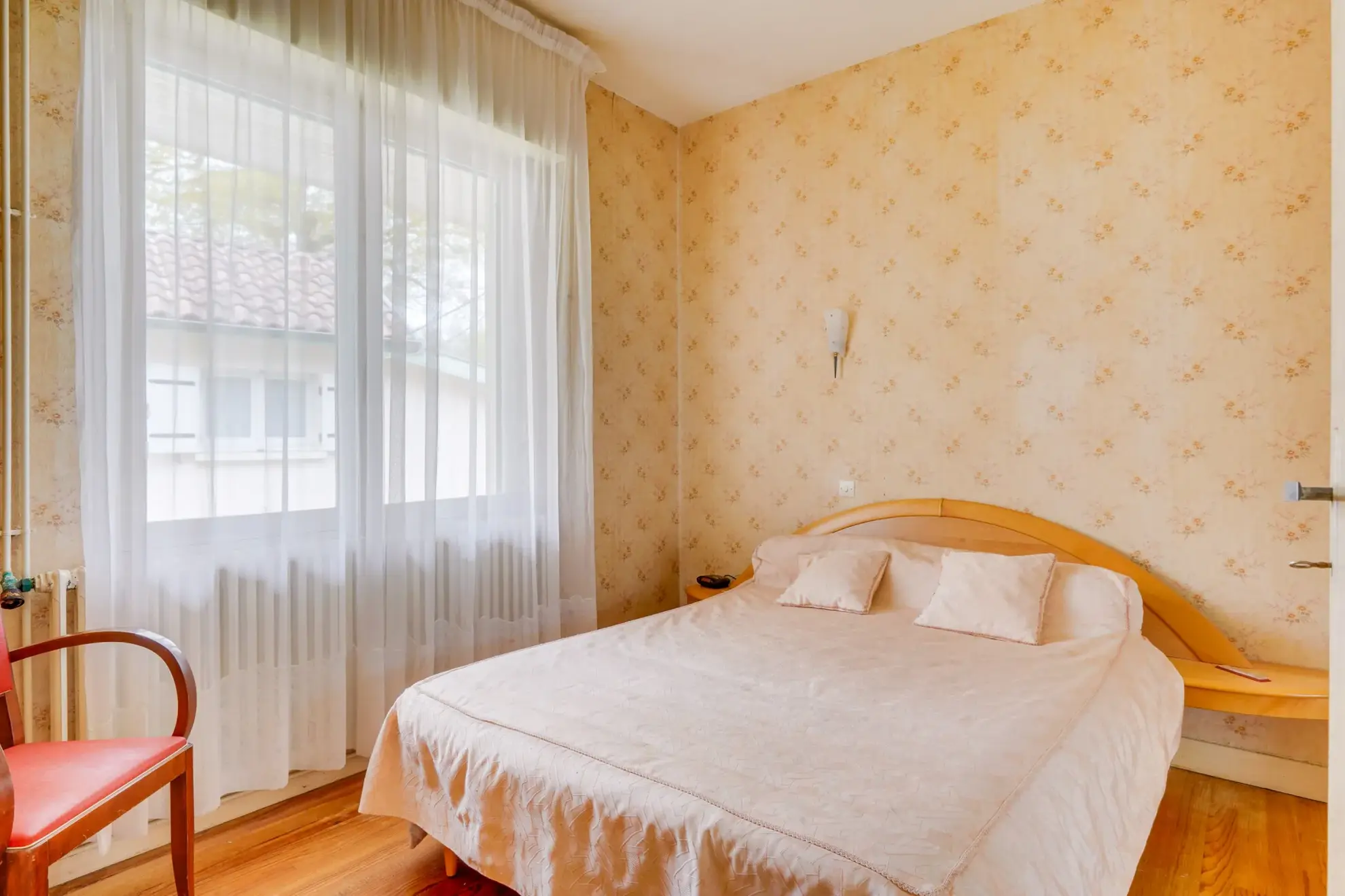 Maison à rénover de 74 m² avec terrasse et jardin à Audenge 