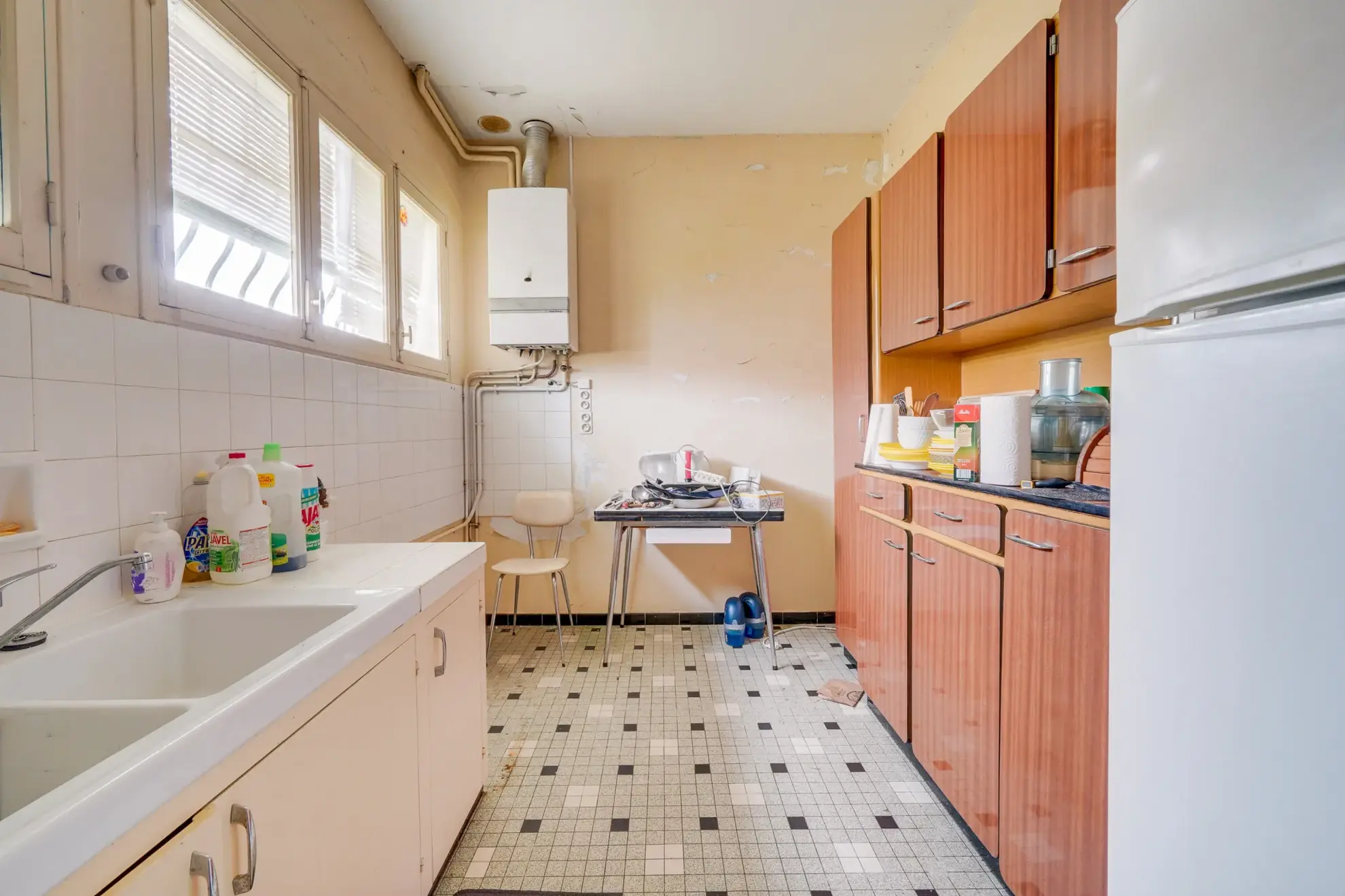 Maison à rénover de 74 m² avec terrasse et jardin à Audenge 
