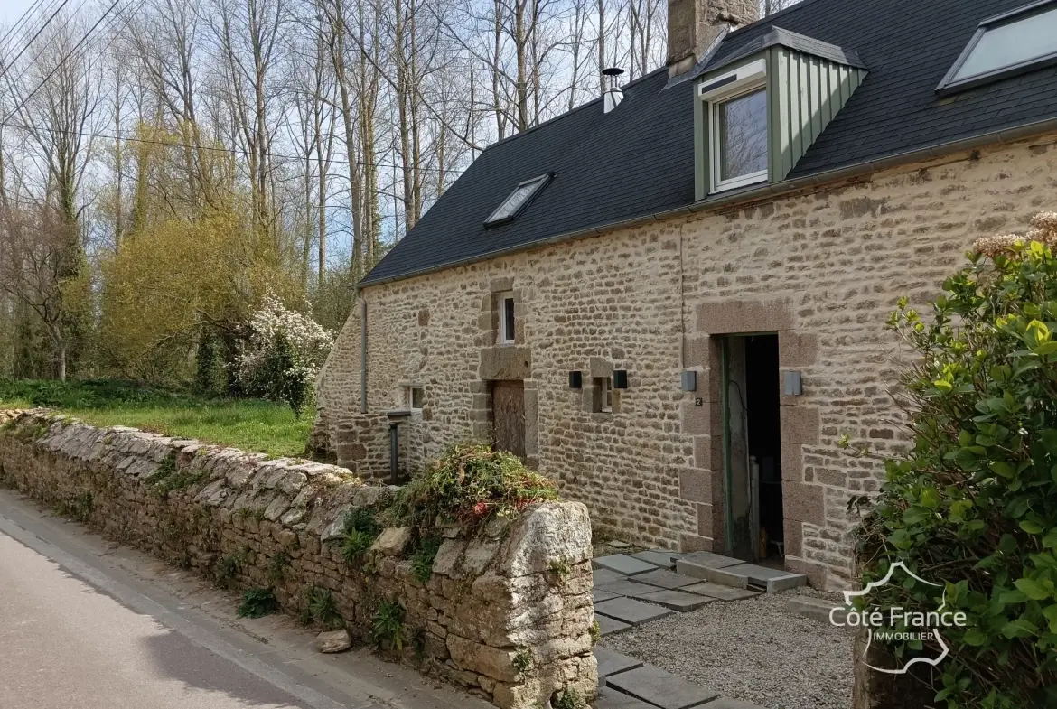 Charmante maison en pierre à Tocqueville près de Saint Pierre Église - à rénover 