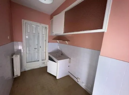Studio à vendre à Marseille 4ème - 34 m² avec balcon - Prix attractif 88 000 € 
