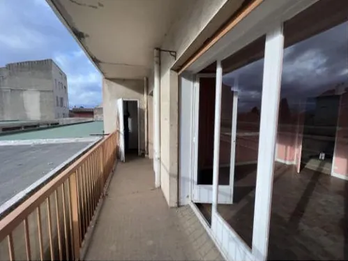 Studio à vendre à Marseille 4ème - 34 m² avec balcon - Prix attractif 88 000 € 