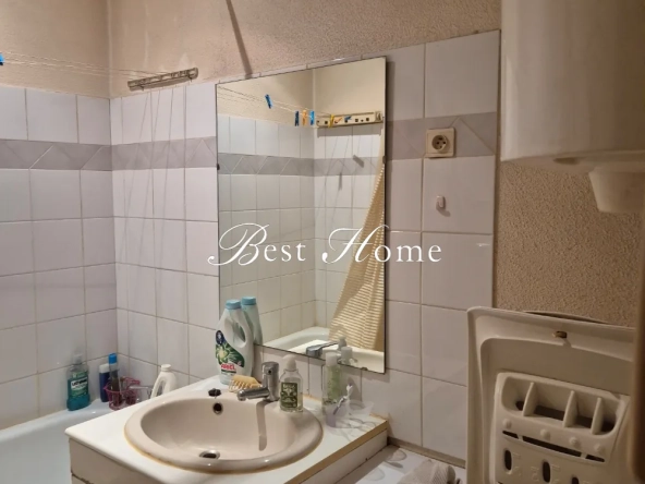Appartement Type 3 à Nîmes, 52 m², proche du centre-ville et des Carmes 