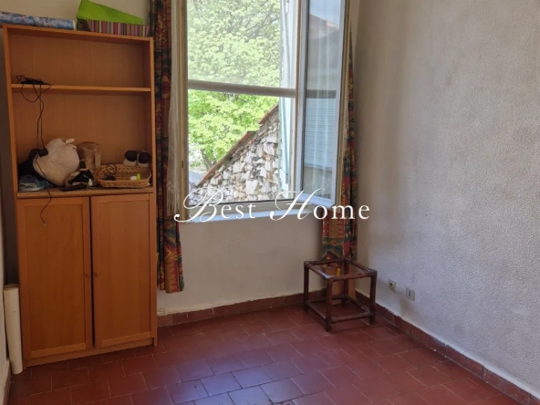 Appartement Type 3 à Nîmes, 52 m², proche du centre-ville et des Carmes 