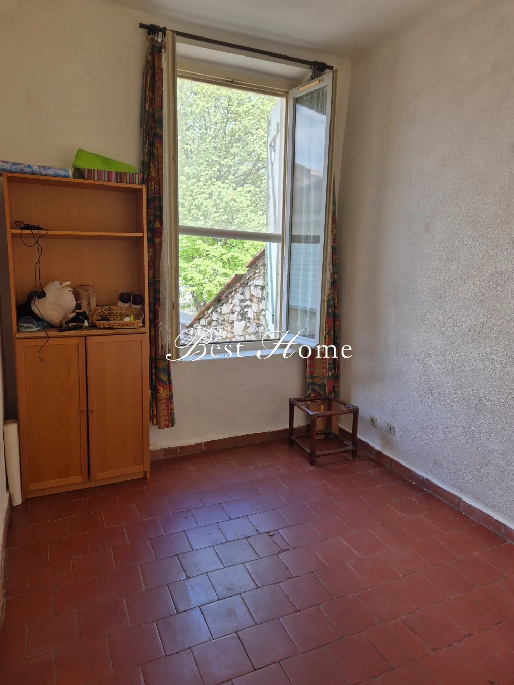 Appartement Type 3 à Nîmes, 52 m², proche du centre-ville et des Carmes 