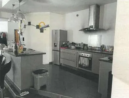 Appartement T5 spacieux à vendre à Saint-Étienne — Offres aux enchères à prix évolutif 