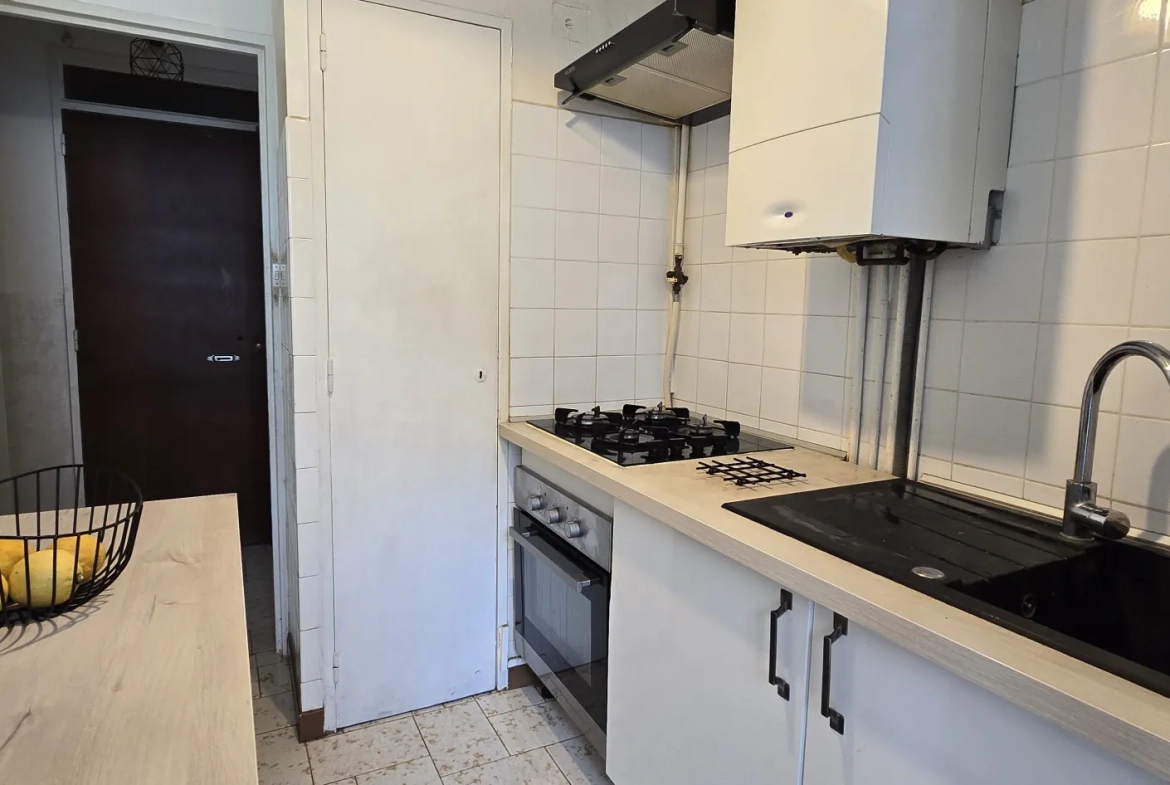 Appartement 4 pièces avec 3 chambres, balcon et cave à Marseille Saint-Jérôme 