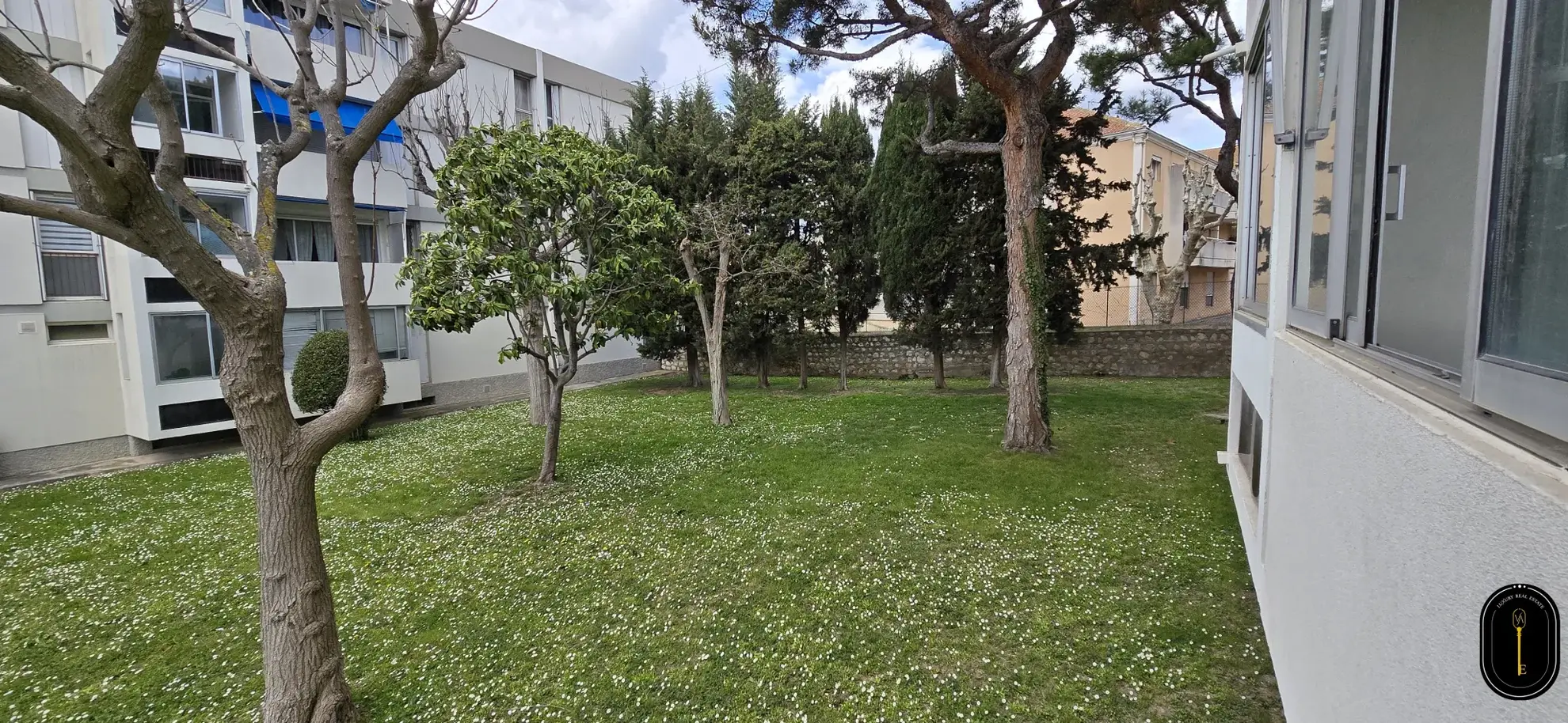Appartement 4 pièces avec 3 chambres, balcon et cave à Marseille Saint-Jérôme 