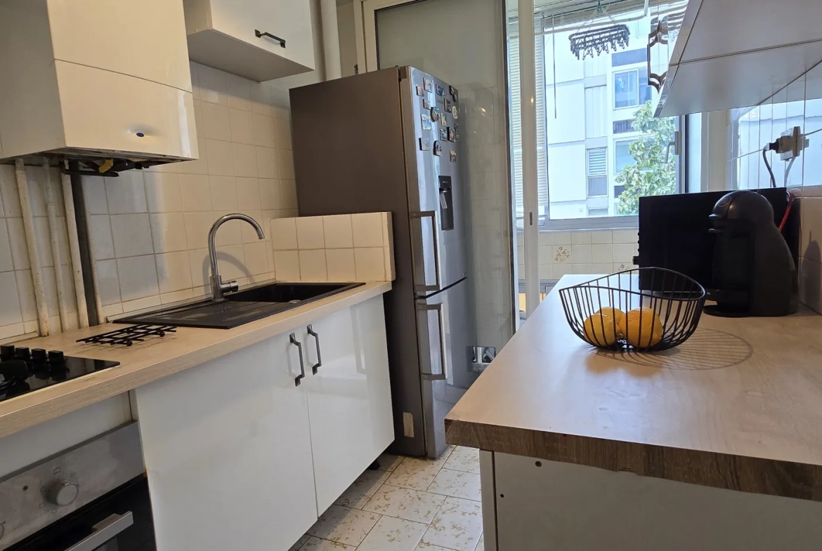 Appartement 4 pièces avec 3 chambres, balcon et cave à Marseille Saint-Jérôme 