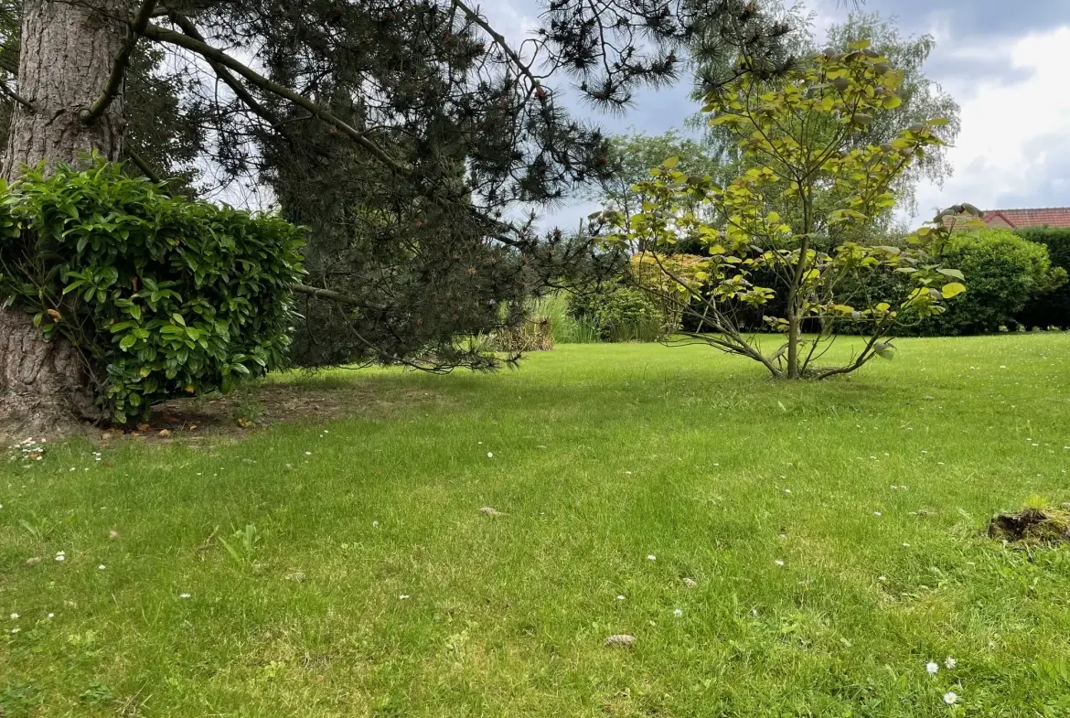 Terrain à bâtir de 602 m² à Camphin en Carembault, calme et idéalement situé 