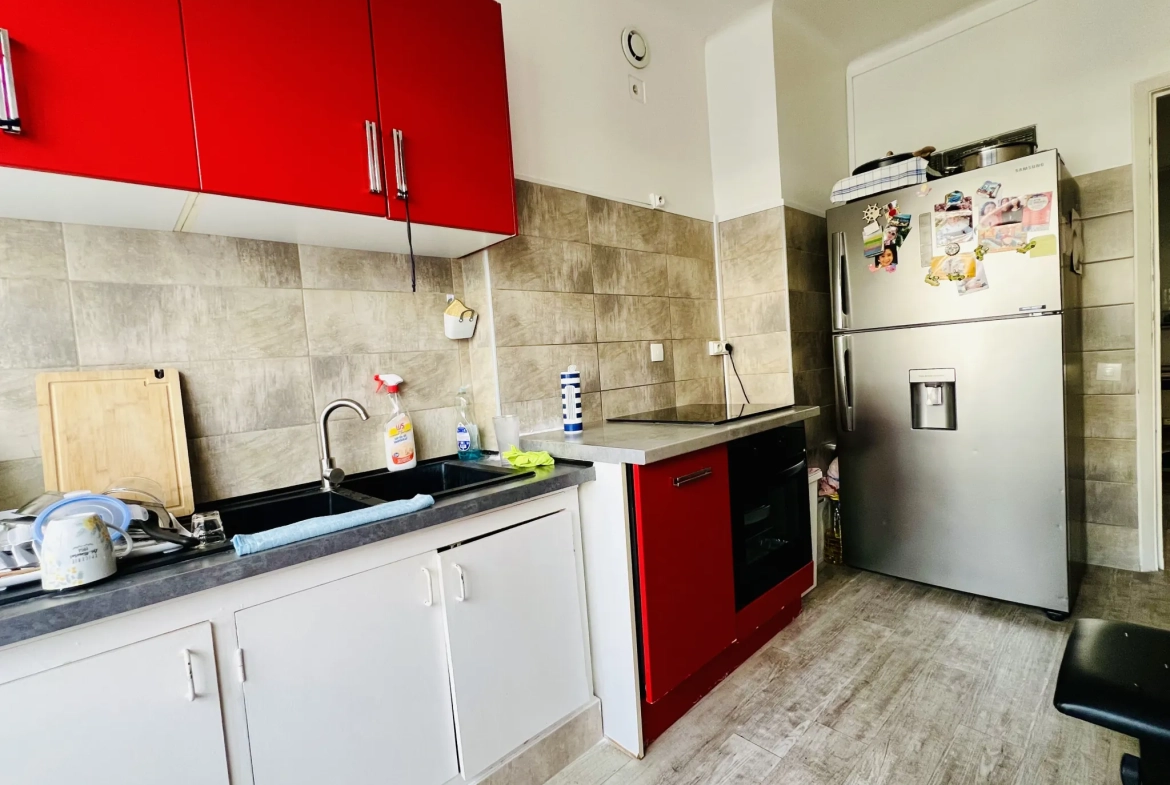 Appartement T2/3 de 65m² avec terrasse à Nice Baumettes - Vue dégagée 