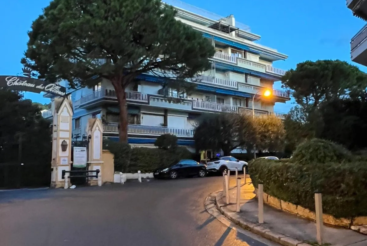 Appartement T2/3 de 65m² avec terrasse à Nice Baumettes - Vue dégagée 
