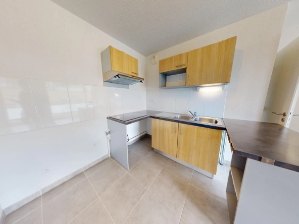 Appartement T3 lumineux avec terrasse et parking à Tournefeuille 