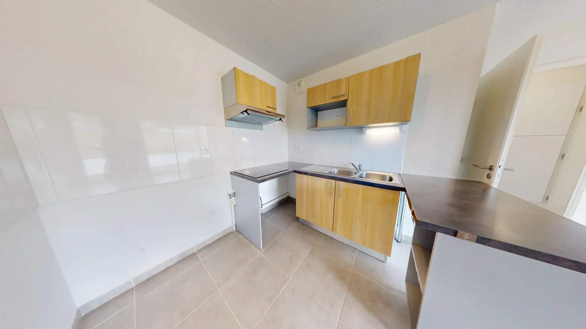 Appartement T3 lumineux avec terrasse et parking à Tournefeuille 