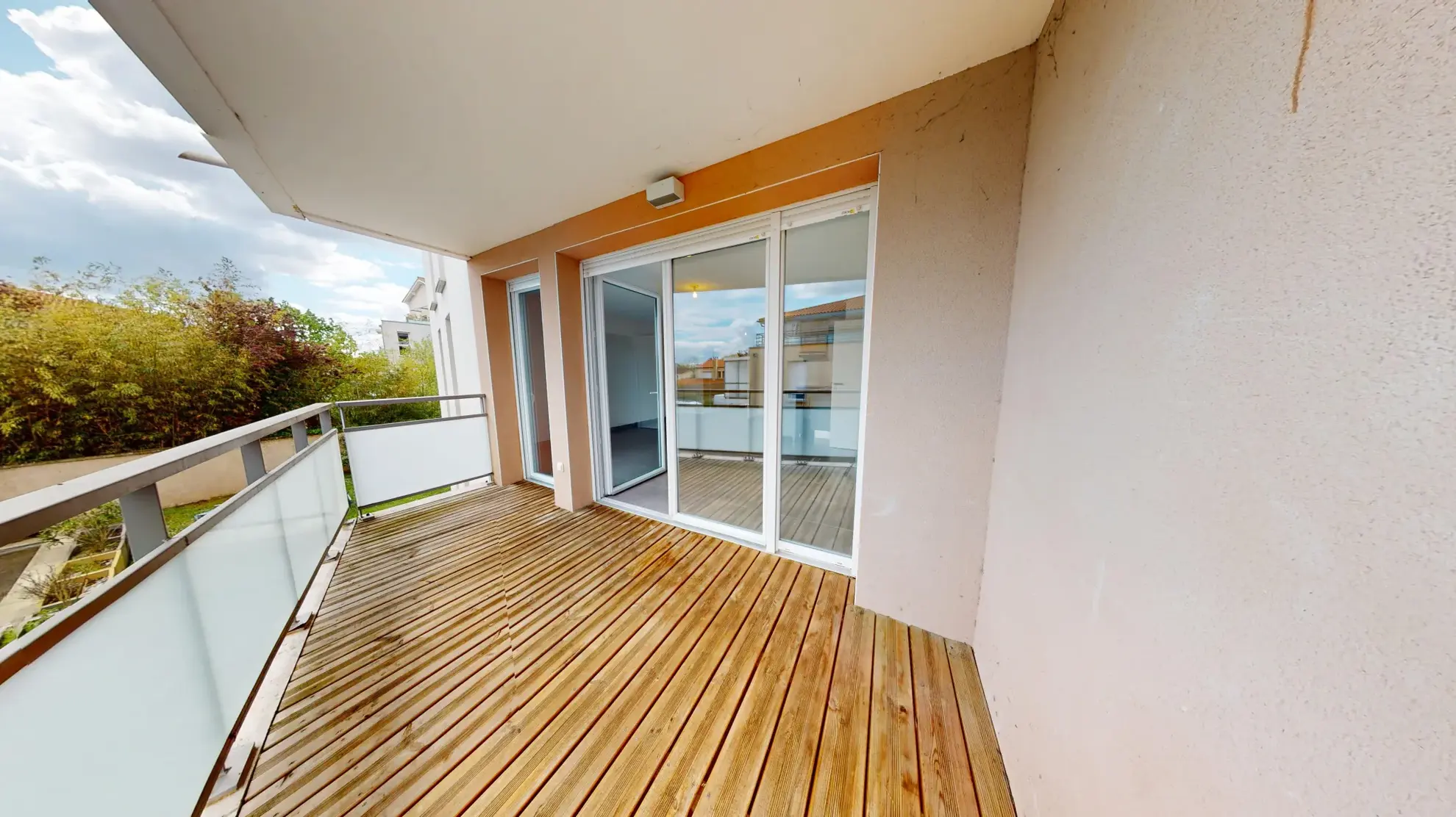 Appartement T3 lumineux avec terrasse et parking à Tournefeuille 