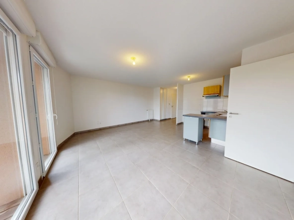 Appartement T3 lumineux avec terrasse et parking à Tournefeuille 