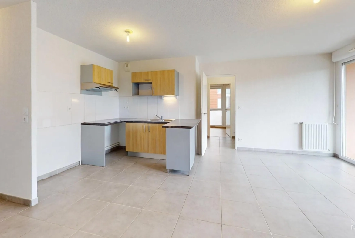 Appartement T3 lumineux avec terrasse et parking à Tournefeuille 
