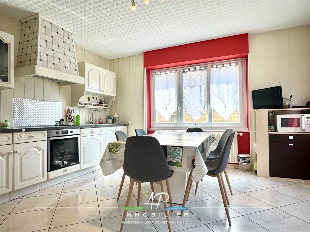 Charmante maison 4 chambres avec piscine à Jancigny – 173 m² 