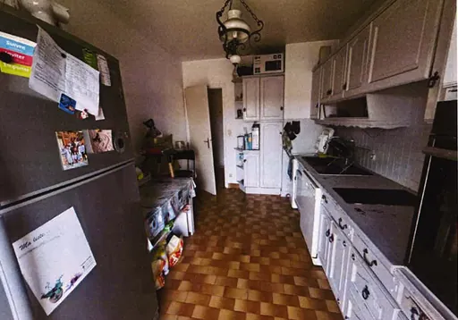 Appartement T3 à Villeurbanne en vente aux enchères à 25 000 € 