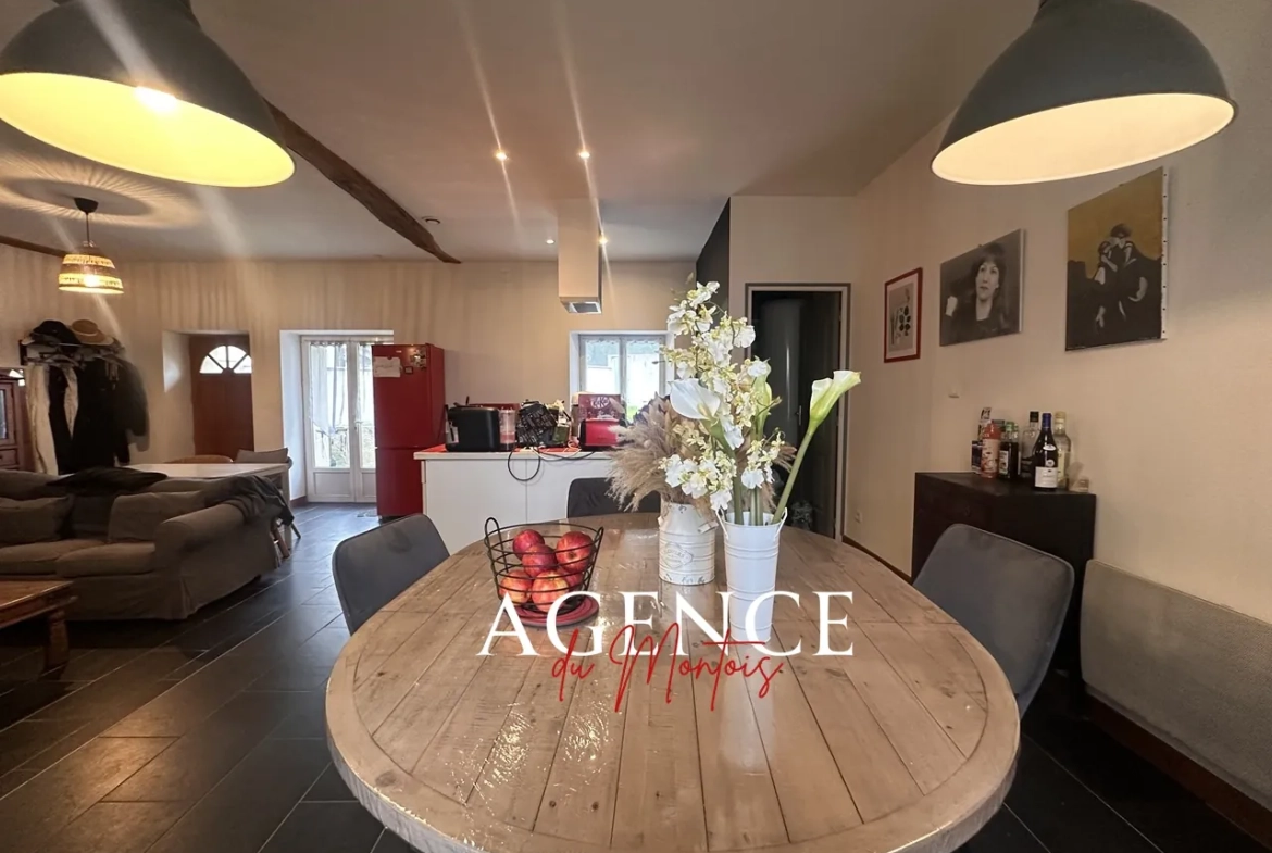 Maison villageoise rénovée avec jardin à Sergines, 4 chambres, chauffage électrique 