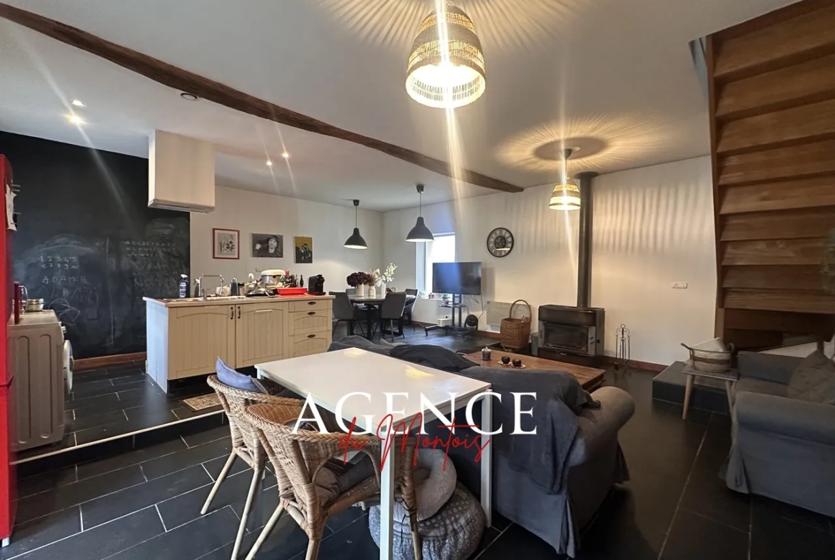 Maison villageoise rénovée avec jardin à Sergines, 4 chambres, chauffage électrique 