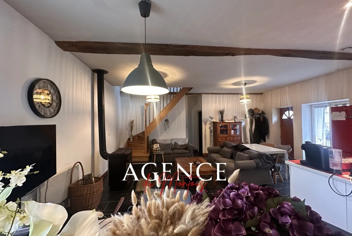 Maison villageoise rénovée avec jardin à Sergines, 4 chambres, chauffage électrique 