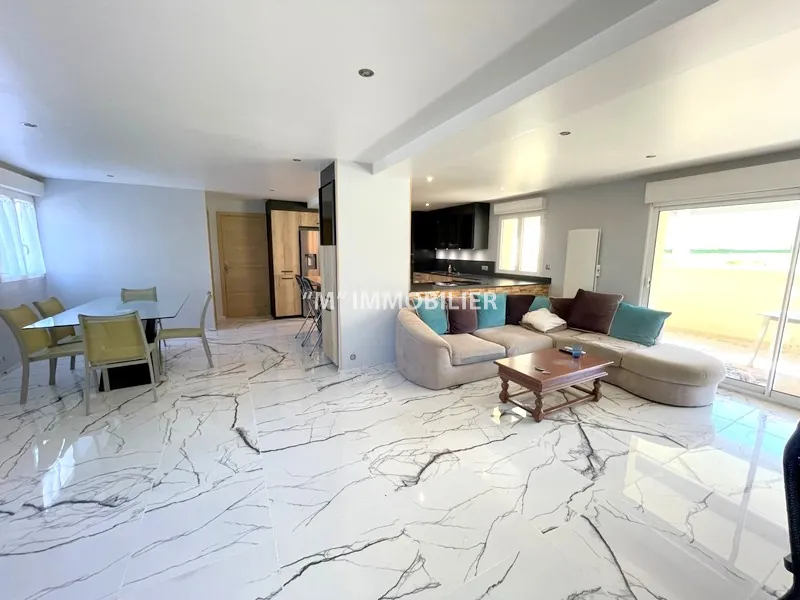 Maison familiale de 115 m² avec jardin et garage à Nogent l'Artaud, proximité Paris 