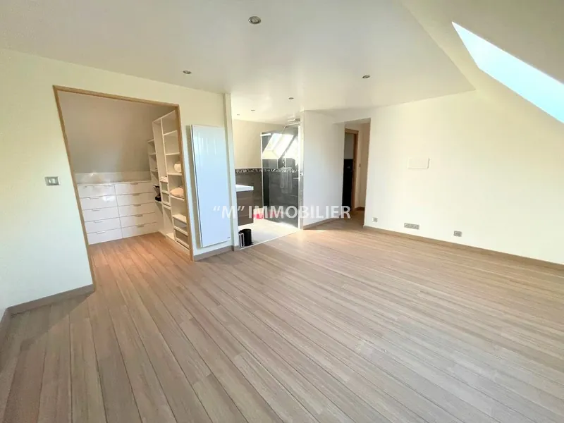 Maison familiale de 115 m² avec jardin et garage à Nogent l'Artaud, proximité Paris 
