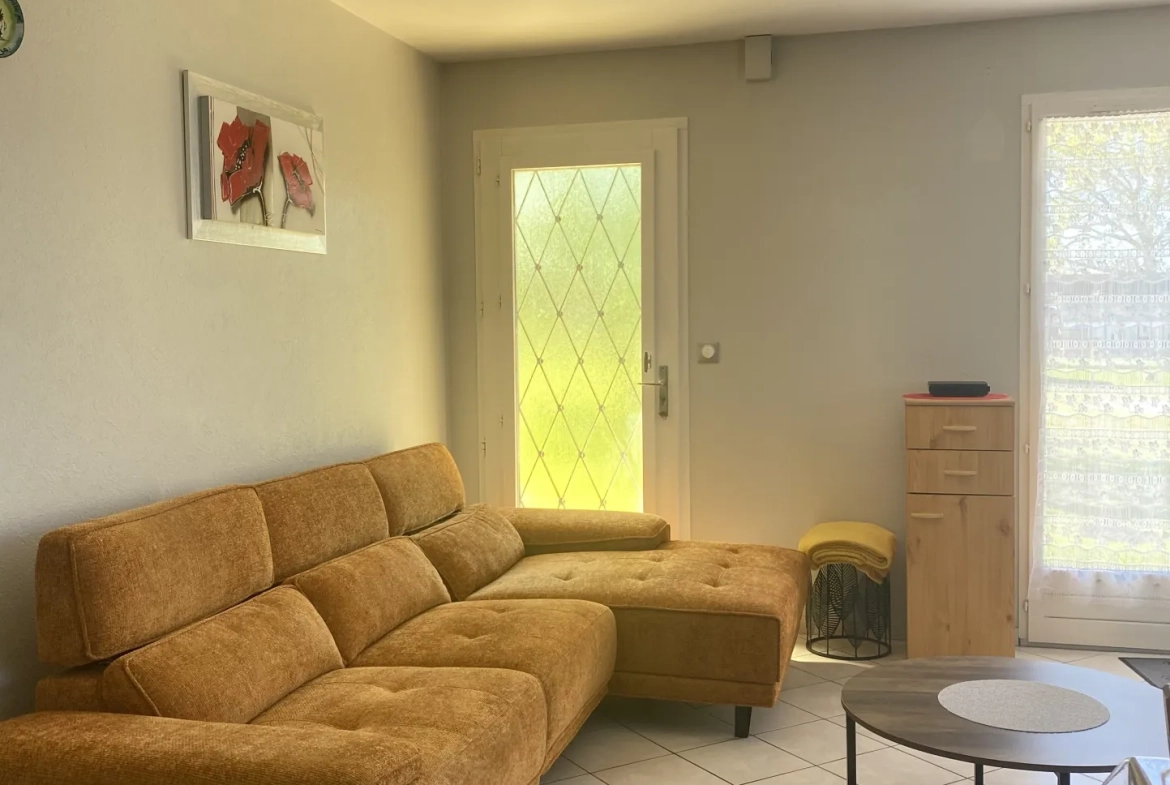 Maison de plain-pied à 3 km de Bazas, 82m², terrain de 8623m² avec dépendance 