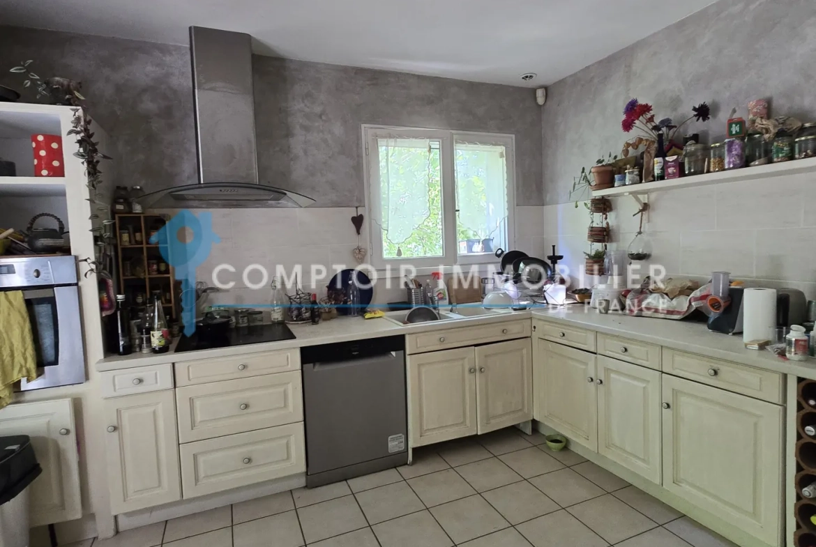Superbe villa T5 de 82 m² à Cendras avec jardin et dépendance 