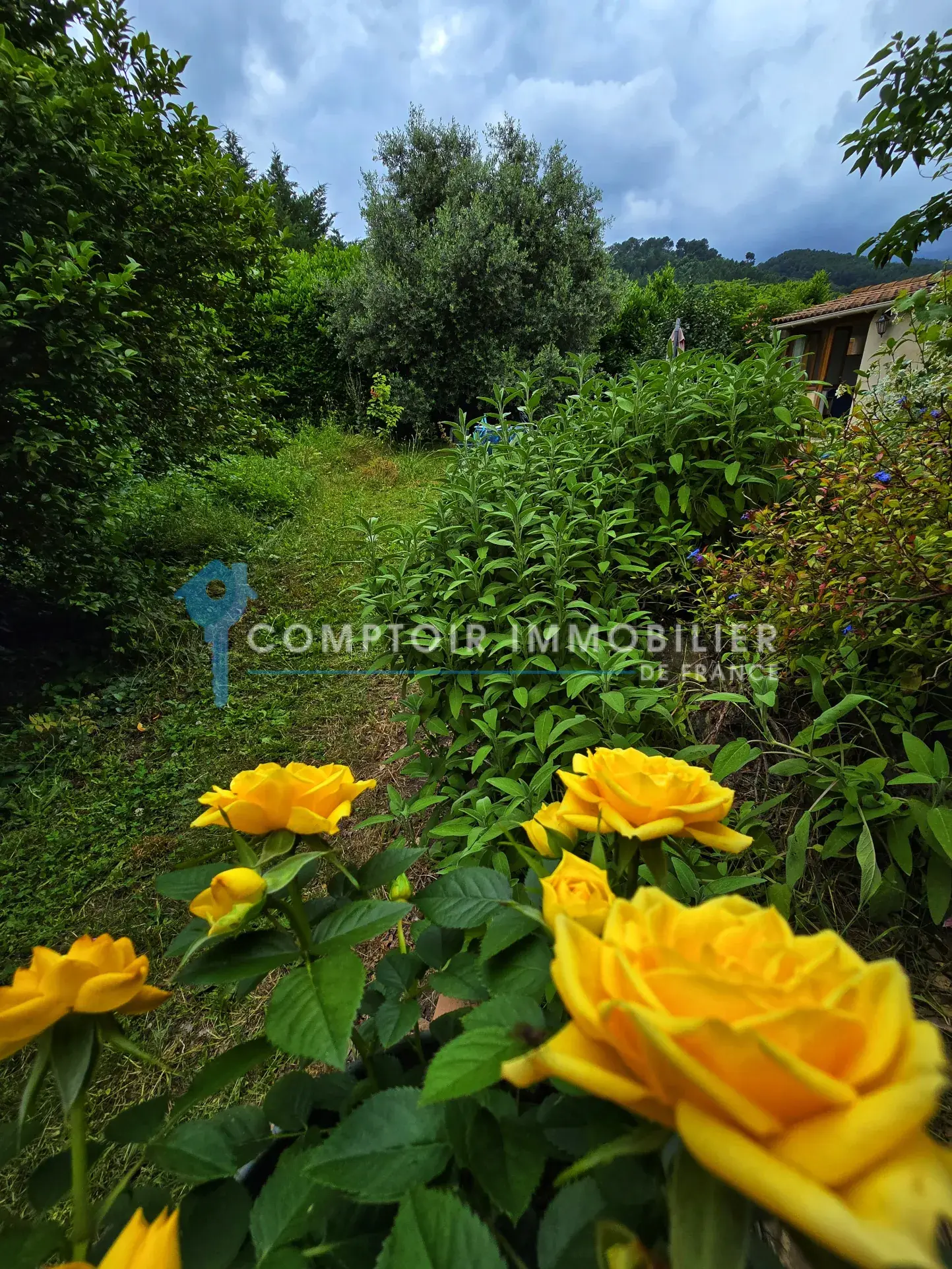 Superbe villa T5 de 82 m² à Cendras avec jardin et dépendance 