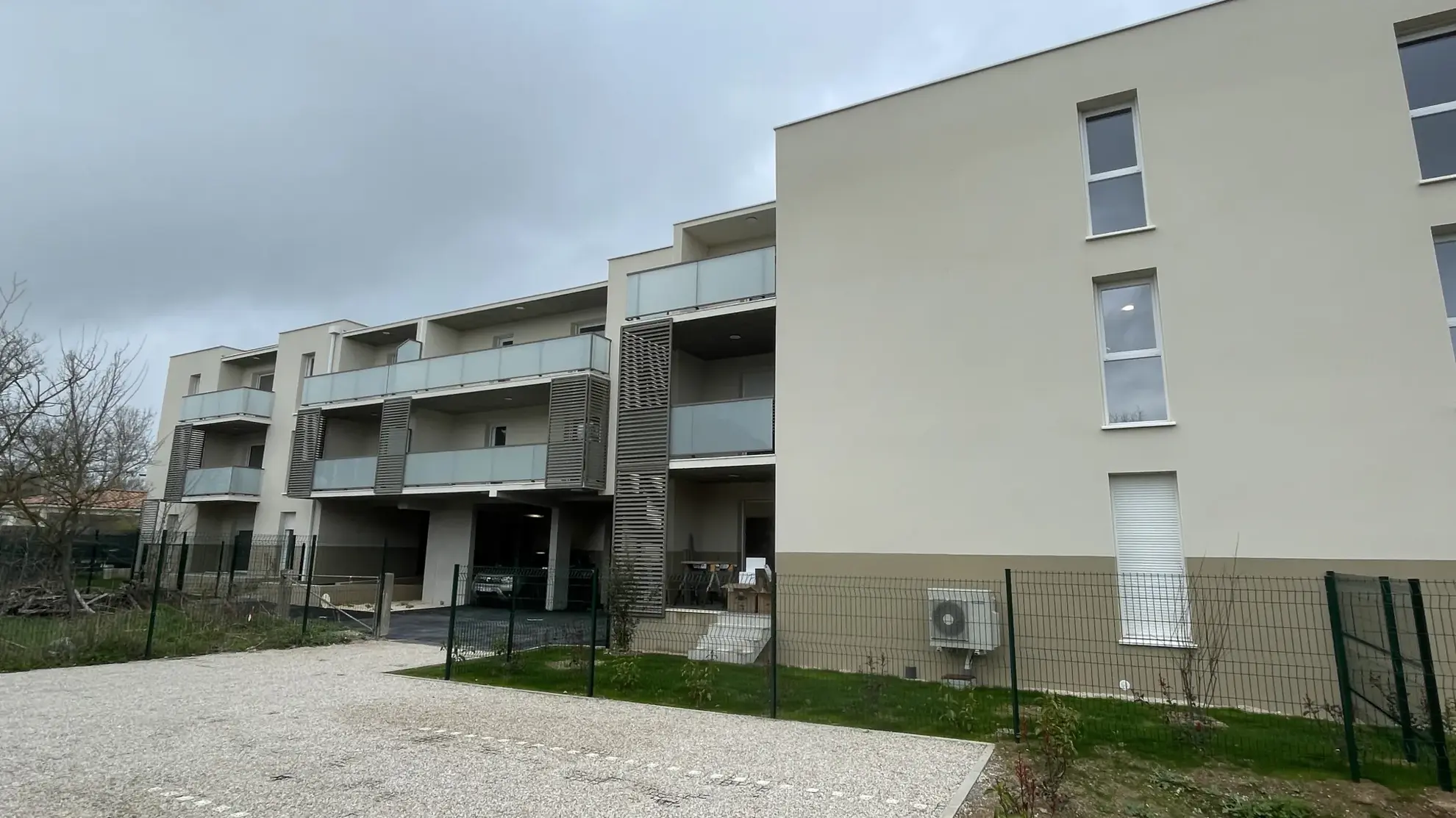 Superbe appartement T3 à Vias-Plage avec terrasse et parking privé 