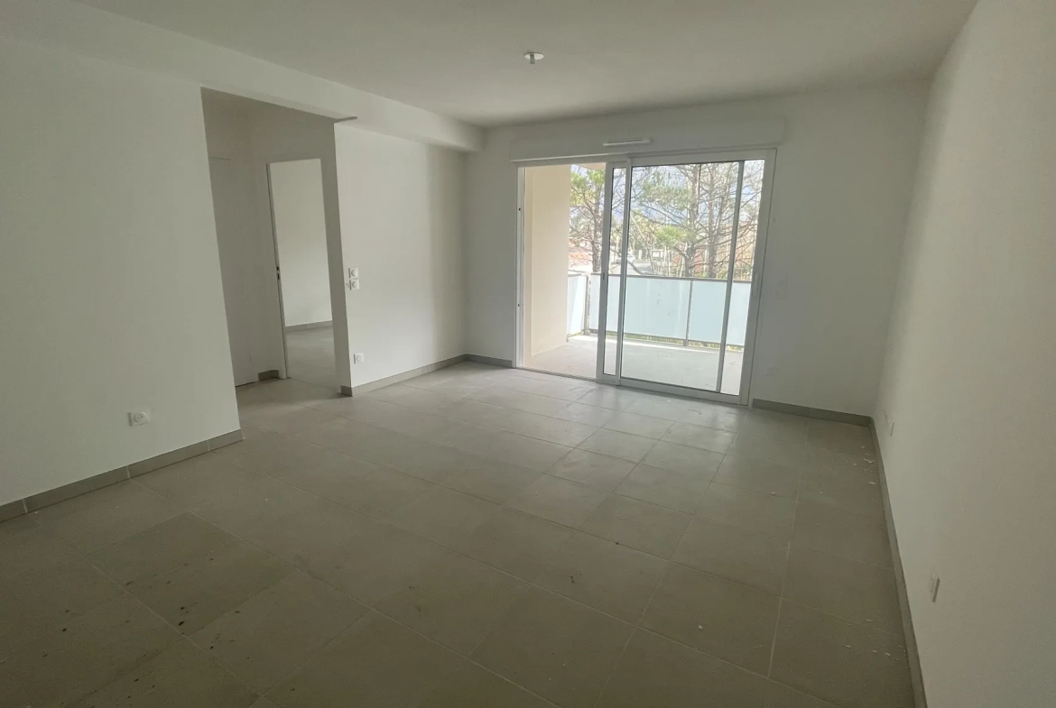 Superbe appartement T3 à Vias-Plage avec terrasse et parking privé 