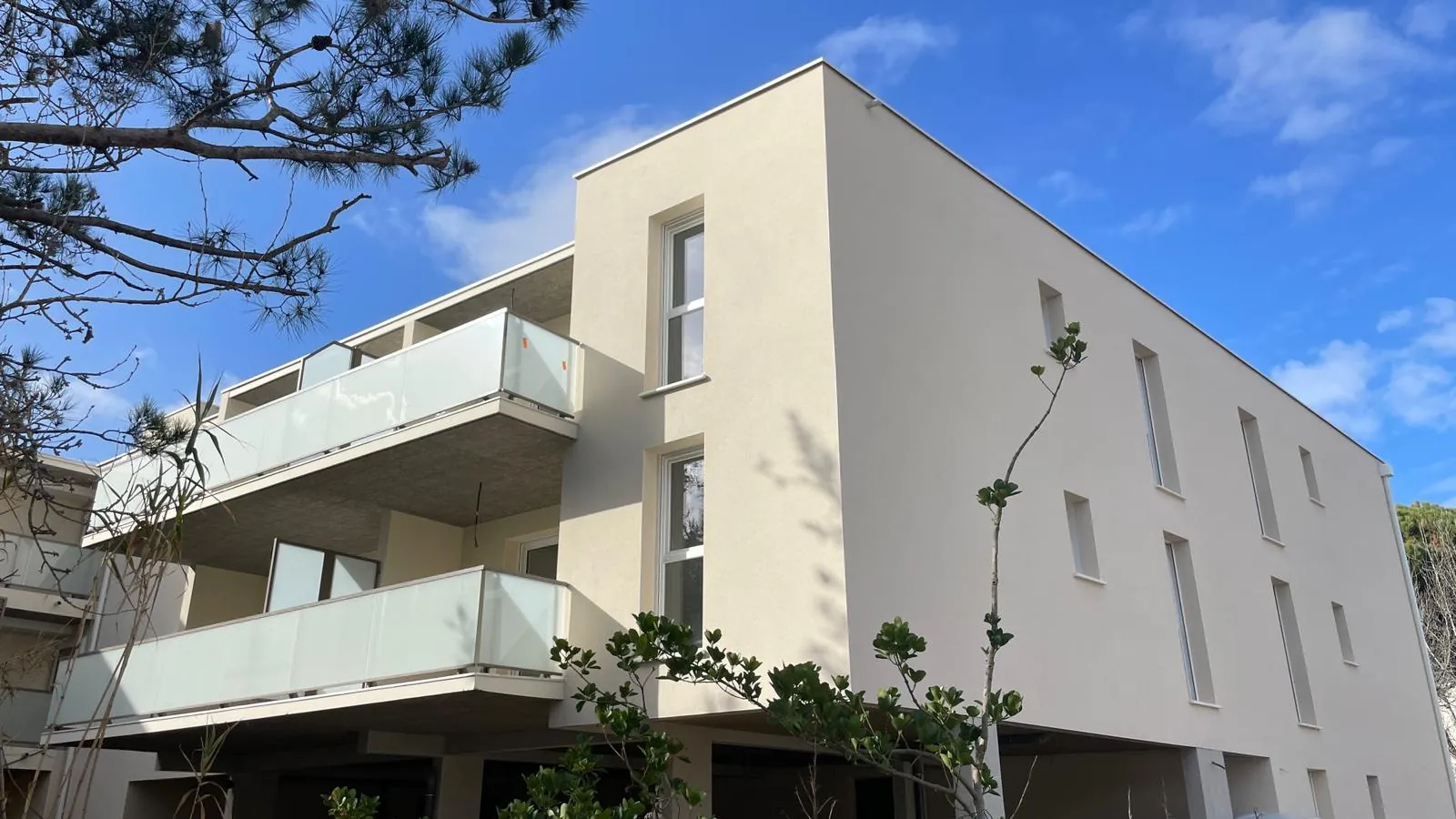 Superbe appartement T3 à Vias-Plage avec terrasse et parking privé 