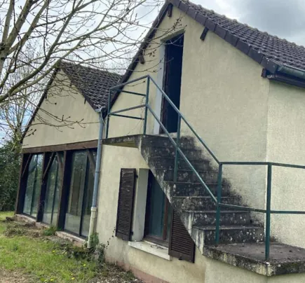 Achat villa 3 chambres à Treigny-Perreuse-Sainte-Colombe - Opportunité à 44 000 € 
