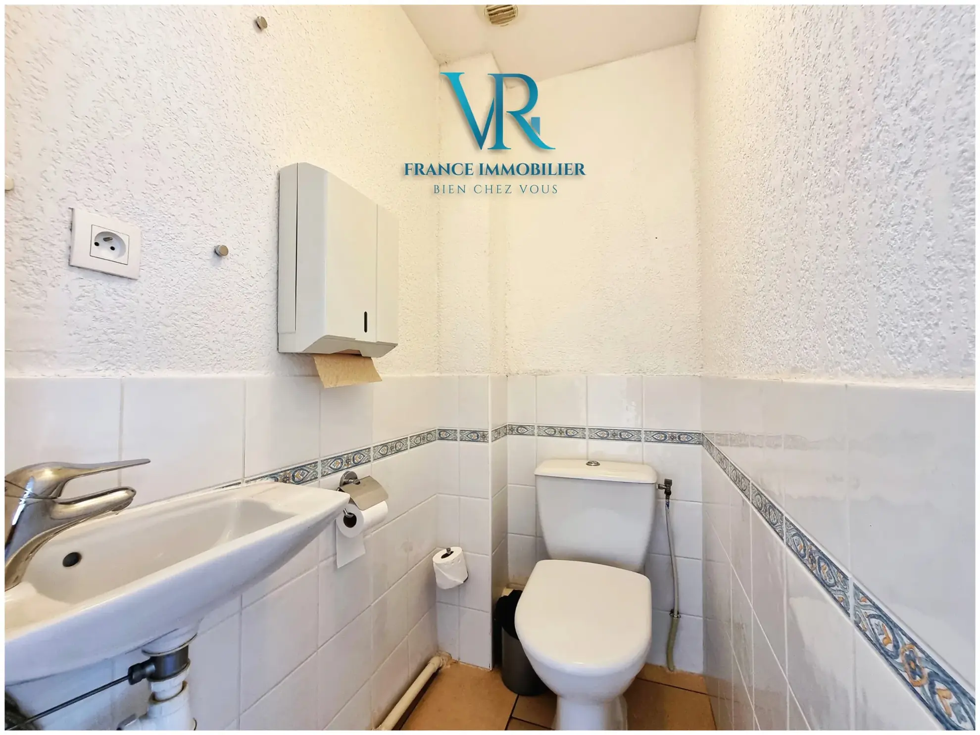 Appartement T2 meublé avec parking à Divonne-les-Bains – Investissement sécurisé en résidence 4 étoiles 