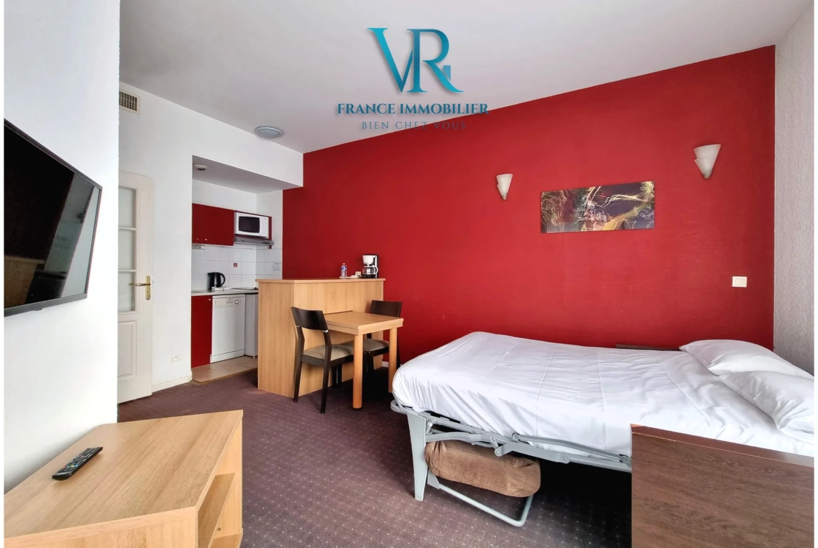 Appartement T2 meublé avec parking à Divonne-les-Bains – Investissement sécurisé en résidence 4 étoiles 